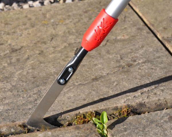 Darlac Garden Telescopic Patio / Paving Weed Knife - Image 5