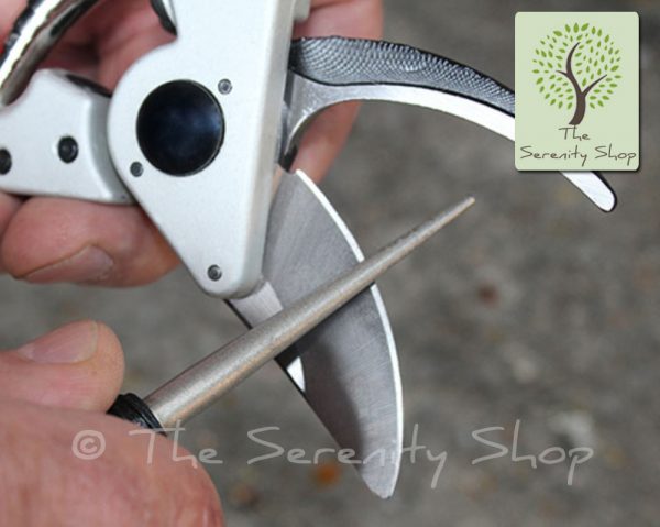 Darlac Tungsten and Diamond 2 in 1 Blade Sharpener - Image 4